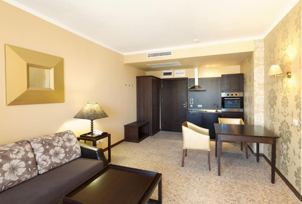 Royal Beach Apartment Barcello B Sunny Beach Exterior photo